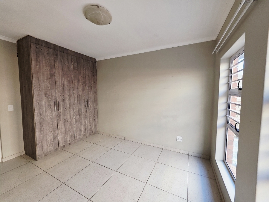 5 Bedroom Property for Sale in Beacon Bay North Eastern Cape